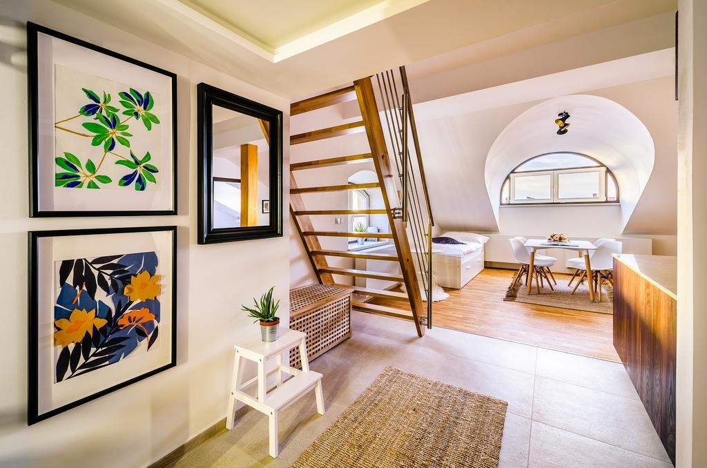 Rooftop Triplex Apartment In Centre Hradec Králové エクステリア 写真
