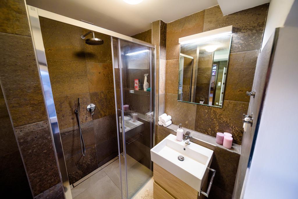 Rooftop Triplex Apartment In Centre Hradec Králové エクステリア 写真