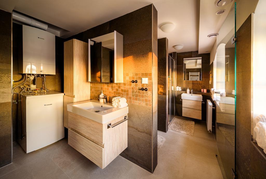 Rooftop Triplex Apartment In Centre Hradec Králové エクステリア 写真
