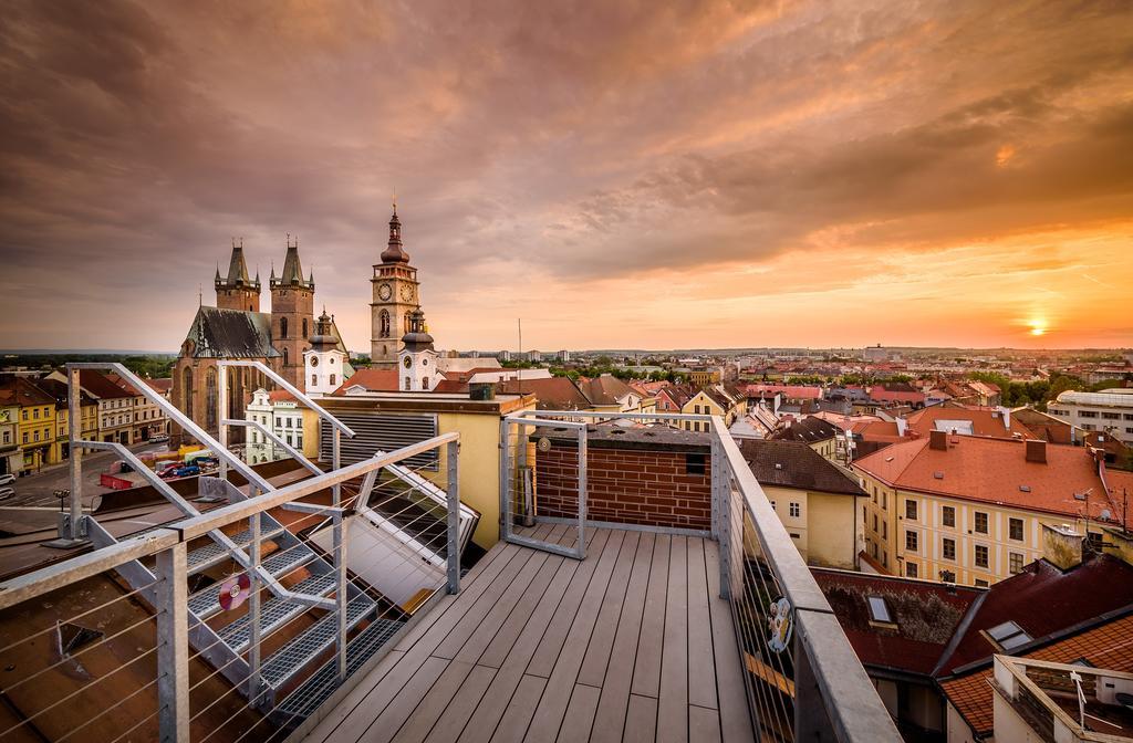 Rooftop Triplex Apartment In Centre Hradec Králové エクステリア 写真
